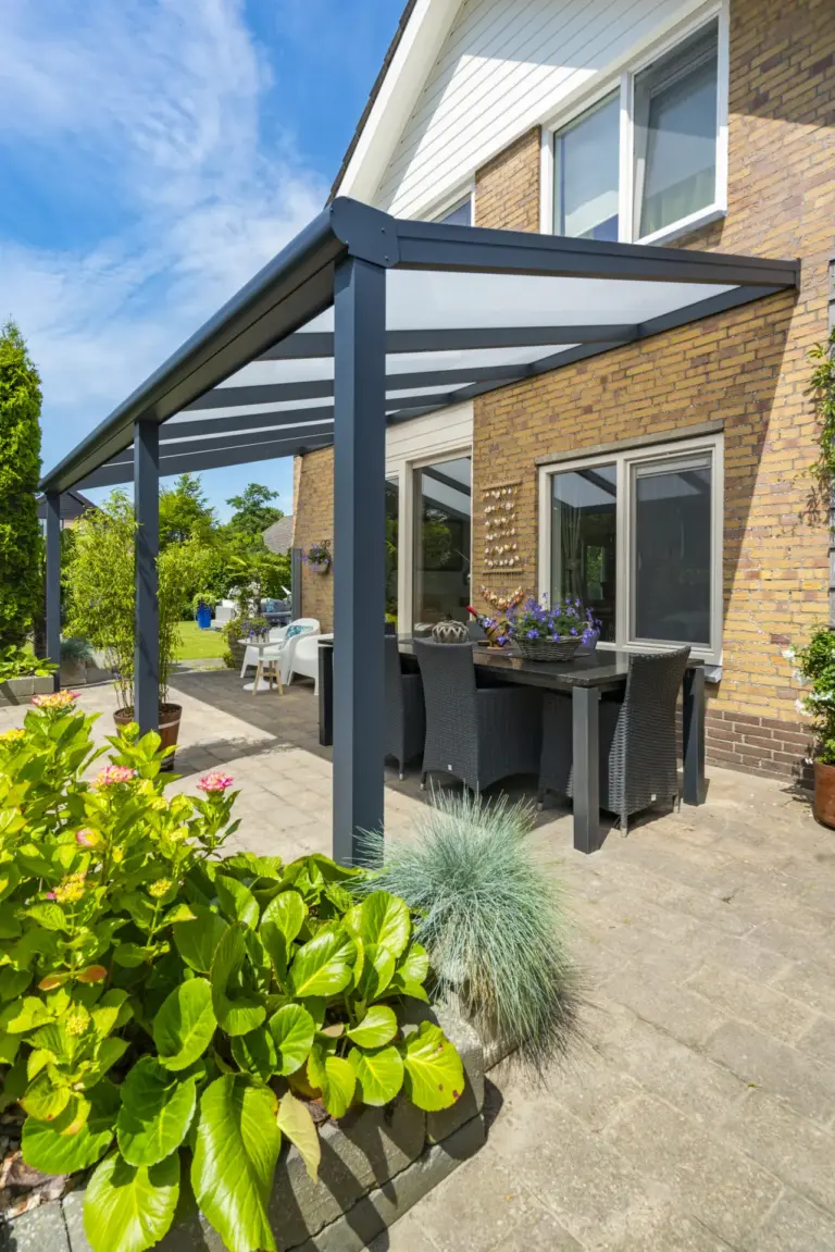 Elegant Bosco design with sleek gutters