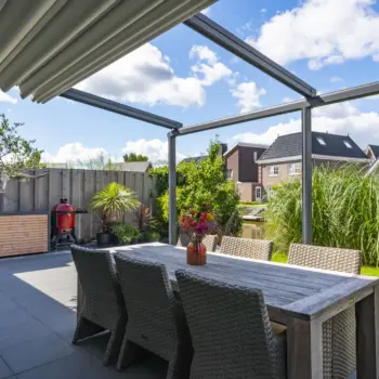 Weather-resistant Verdeca veranda combining elegance and functionality