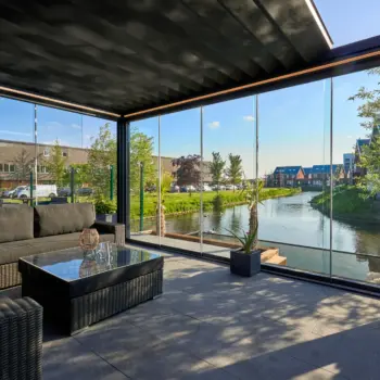 Weather-resistant Pinela Deluxe veranda by Designer Verandas for year-round use